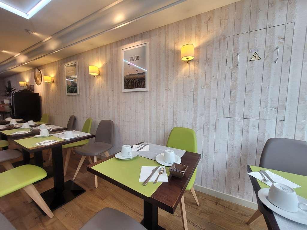 Brit Hotel Des Halles Concarneau Ristorante foto