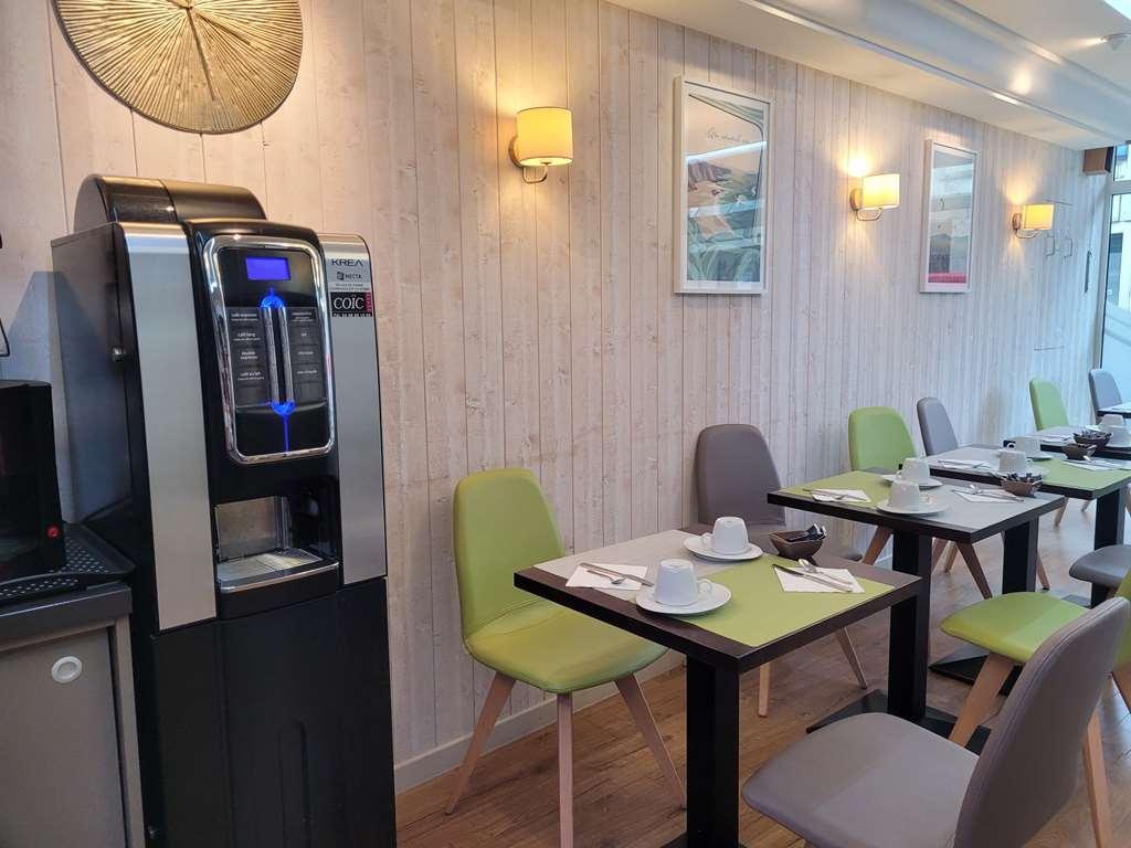 Brit Hotel Des Halles Concarneau Ristorante foto
